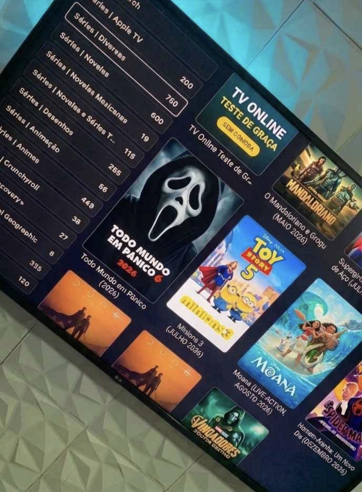 Catálogo do Play OK Digital com séries, novelas, filmes e lançamentos